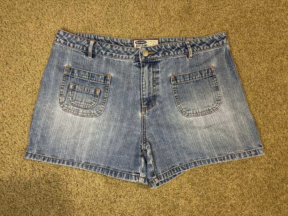 OLD NAVY Mid Rise Denim Shorts Sz 12 Front Pockets Boho Chic Beach Basic Y2k